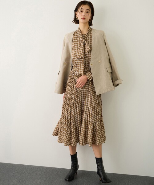 ROPE'(ロペ)の「ship's rope' オリジナルプリントプリーツタイワンピース(シャツワンピース・レディース・ネイビー/キャメル・36/38)」の4枚目の写真