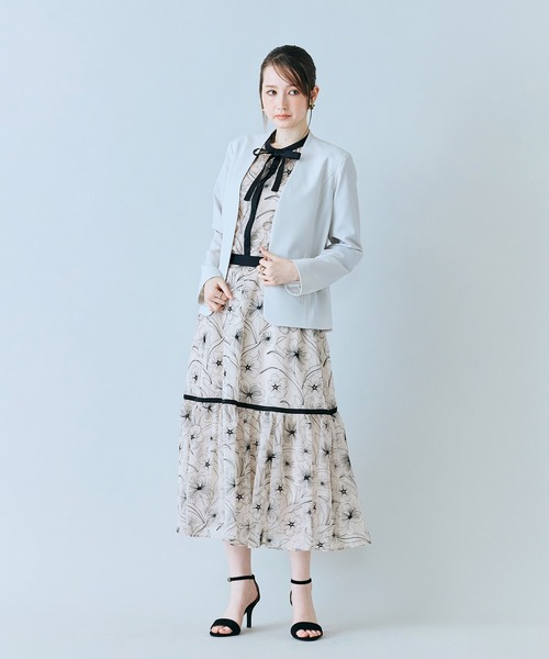 Audie a Muses(オーディアミューズ)の「ノーカラーコンパクトジャケット(ノーカラージャケット・レディース・ベージュ/ブラック・42/38)」の11枚目の写真