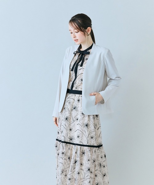 Audie a Muses(オーディアミューズ)の「ノーカラーコンパクトジャケット(ノーカラージャケット・レディース・ベージュ/ブラック・42/38)」の12枚目の写真