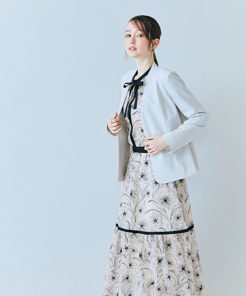 Audie a Muses(オーディアミューズ)の「ノーカラーコンパクトジャケット(ノーカラージャケット・レディース・ベージュ/ブラック・42/38)」の13枚目の写真