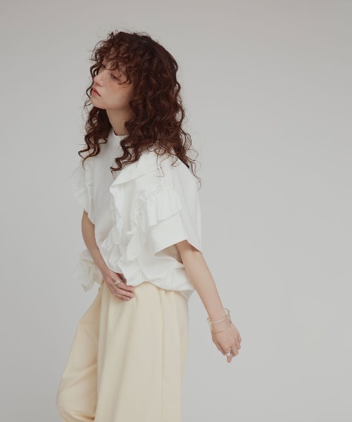 W:Huku（フーク）の「ビッグ フリル スウェット プルオーバー / Big Frill Sweatshirt Pullover（スウェット・レディース・オフホワイト/ブラック/杢グレー・FREE）」の12枚目の写真