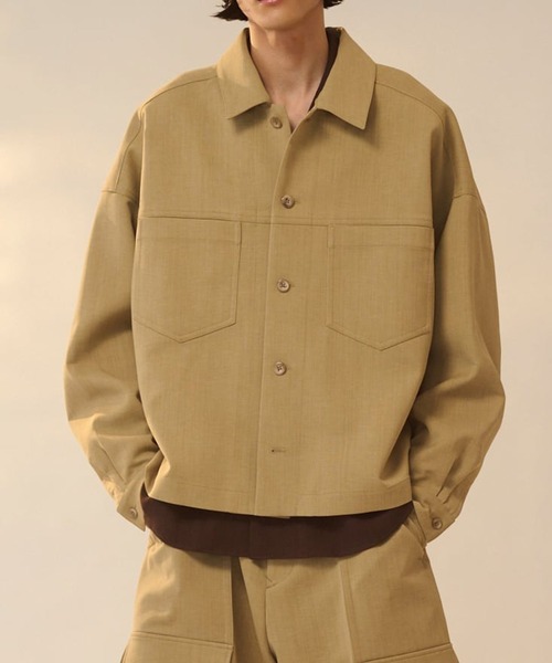 UJOH(ウジョー)の「【UJOH HOMME/ウジョー】Cropped BOX Blouson/ 三重織 / M732-Y50-900(ブルゾン・メンズ・ブラック/ベージュ・4/5)」の1枚目の写真