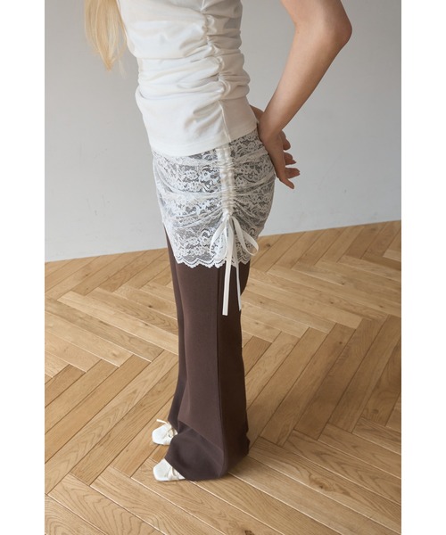 Smyeon(スミョン)の「Lace layered flare pants/レースレイヤードフレアパンツ(その他パンツ・レディース・パープル/ブラウン/チャコールグレー・MEDIUM/SMALL)」の15枚目の写真