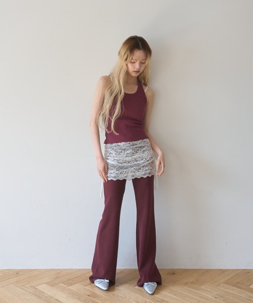 Smyeon(スミョン)の「Lace layered flare pants/レースレイヤードフレアパンツ(その他パンツ・レディース・パープル/ブラウン/チャコールグレー・MEDIUM/SMALL)」の4枚目の写真