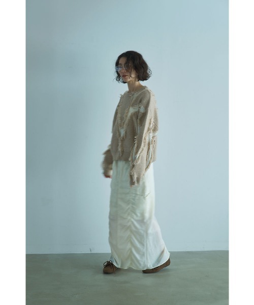 marjour(マージュール)の「FRINGE LINE KNIT TOP(ニット/セーター・レディース・ベージュ/グレー・M)」の6枚目の写真