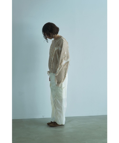 marjour(マージュール)の「FRINGE LINE KNIT TOP(ニット/セーター・レディース・ベージュ/グレー・M)」の10枚目の写真