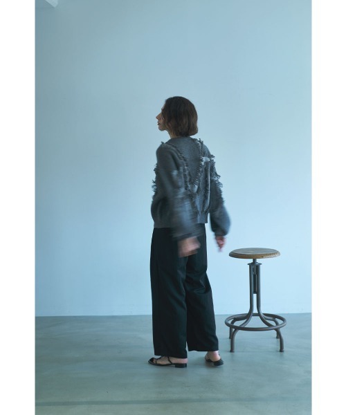 marjour(マージュール)の「FRINGE LINE KNIT TOP(ニット/セーター・レディース・ベージュ/グレー・M)」の17枚目の写真