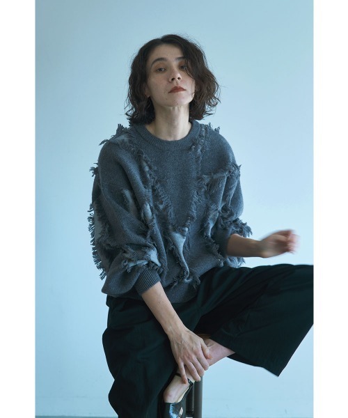 marjour(マージュール)の「FRINGE LINE KNIT TOP(ニット/セーター・レディース・ベージュ/グレー・M)」の20枚目の写真