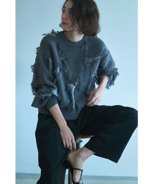 marjour(マージュール)の「FRINGE LINE KNIT TOP(ニット/セーター・レディース・ベージュ/グレー・M)」の21枚目の写真
