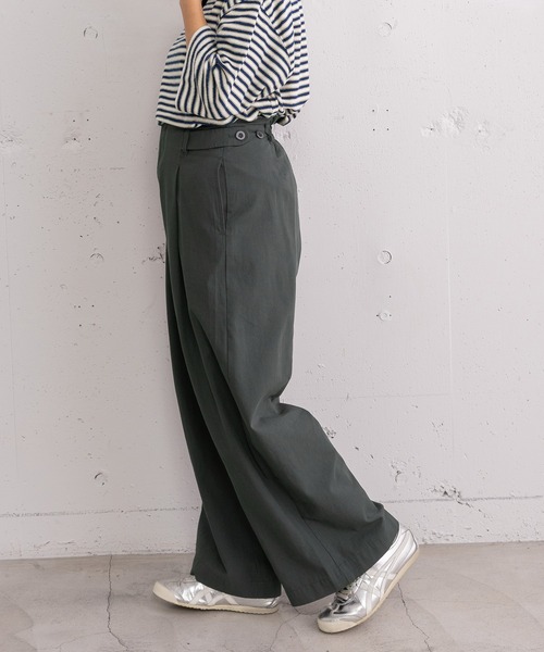 POU DOU DOU（プードゥドゥ）の「コットンリネンサージサイドベルトパンツ（その他パンツ・レディース・ダークグレー/ベージュ/ブルー・3）」の7枚目の写真