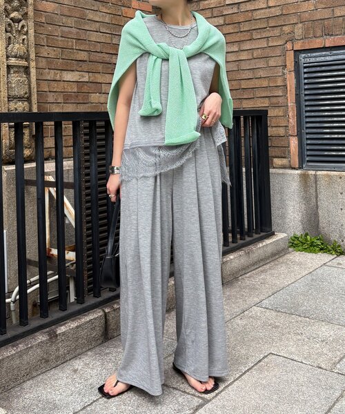 DouDou(ドゥドゥ)の「【セットアップ可能】裾レースタンク(Tシャツ/カットソー・レディース・ブラック/オフホワイト/グレー・FREE)」の19枚目の写真