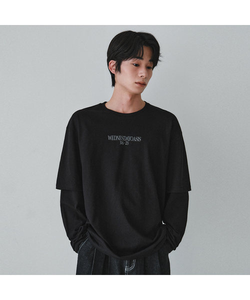 WEDNESDAY OASIS(ウェンズデーオアシス)の「スリーブレイヤードTシャツ_2COLOR(W26TP06)(Tシャツ/カットソー・メンズ・ブラック/チャコール・MEDIUM/LARGE)」の1枚目の写真