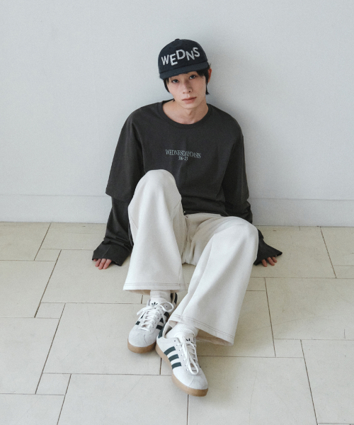 WEDNESDAY OASIS(ウェンズデーオアシス)の「スリーブレイヤードTシャツ_2COLOR(W26TP06)(Tシャツ/カットソー・メンズ・ブラック/チャコール・MEDIUM/LARGE)」の5枚目の写真