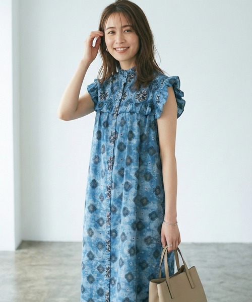 Belta attrice(ベルタアトリーチェ)の「インドコットン100% エスニック総柄 ティアード ロングワンピース / ナチュラル コットンワンピ(シャツワンピース・レディース・カーキ系/ブラウン系その他/ブルー系その他・FREE)」の4枚目の写真
