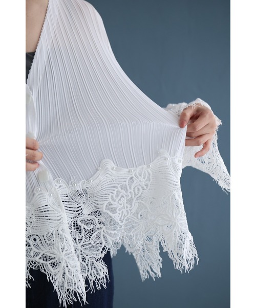 cawaii（カワイイ）の「細やかに浮かぶランダム裾レースのプリーツカーディガン（カーディガン/ボレロ・レディース・ブラック/ホワイト・FREE）」の13枚目の写真