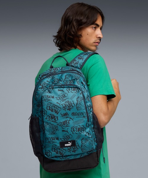 PUMA（プーマ）の「PUMA プーマ ユニセックス プーマ アカデミー AOP バックパック 29L PUMA ACADEMY（バックパック/リュック・メンズ・グリーン系その他/ブラック×パープル/ピンク/ブラック系その他2/ピンク系その他・フリー）」の3枚目の写真