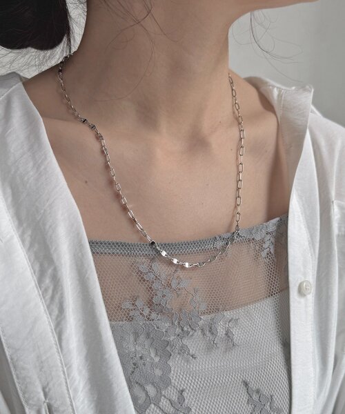 DouDou(ドゥドゥ)の「オーバルロングチェーンネックレス(ネックレス・レディース・シルバー/ゴールド・FREE)」の1枚目の写真