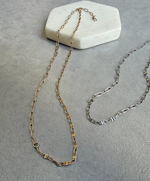 DouDou(ドゥドゥ)の「オーバルロングチェーンネックレス(ネックレス・レディース・シルバー/ゴールド・FREE)」の7枚目の写真