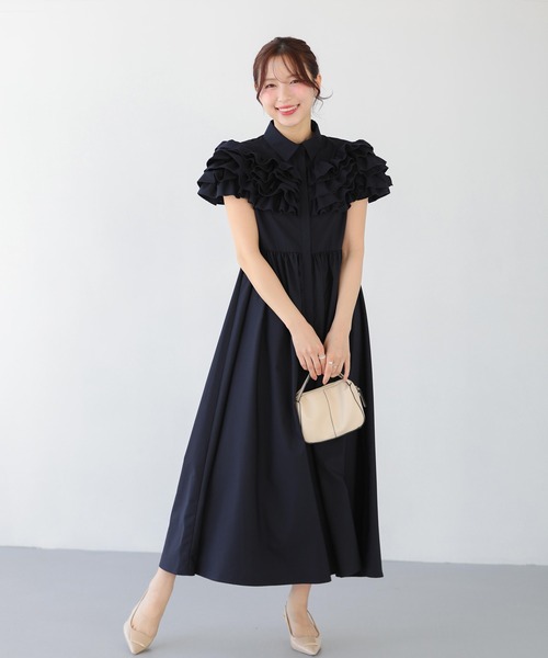 Fit more（フィットモア）の「ダリアフリルロングシャツワンピース（シャツワンピース・レディース・ホワイト/ネイビー/ブルー・LONG/SHORT）」の11枚目の写真