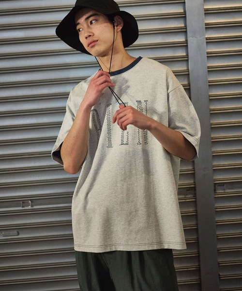 niko and...(ニコアンド)の「プレーティングロゴTシャツ(Tシャツ/カットソー・メンズ・チャコール/ピンク/グリーン/ライトグレー・MEDIUM/LARGE)」の9枚目の写真
