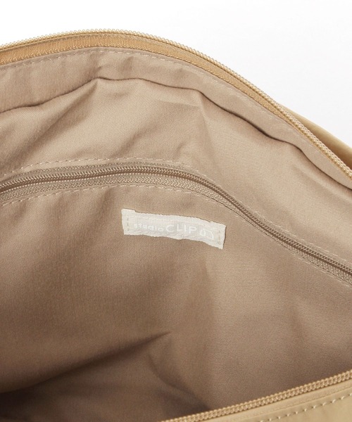 studio CLIP(スタディオクリップ)の「【軽量/500mlボトル収納可/10ポケット構造】からだよろこぶフラップショルダーバッグ(ショルダーバッグ・レディース・ブラック/ベージュ・FREE)」の22枚目の写真