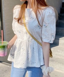 フラワーレース半袖ブラウス