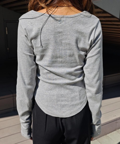 esutoreja(エストレジャ)の「ラウンドヘムベーシックトップス(Tシャツ/カットソー・レディース・グレー/ホワイト/チャコール・FREE)」の8枚目の写真