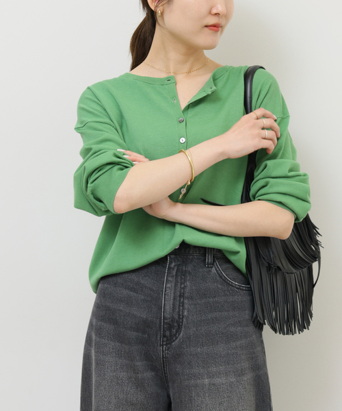 JOURNAL STANDARD relume（ジャーナルスタンダード　レリューム）の「《追加》［2枚セット / SS素材］3WAYレイヤードヘンリープルオーバー（ニット/セーター・レディース・グリーン/ライトグレー/ピンク系その他/ブラック・FREE）」の3枚目の写真