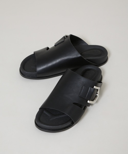 NANO universe（ナノユニバース）の「バックルモチーフカバーサンダル（サンダル・レディース・ブラック/シルバー・38/37/36）」の4枚目の写真