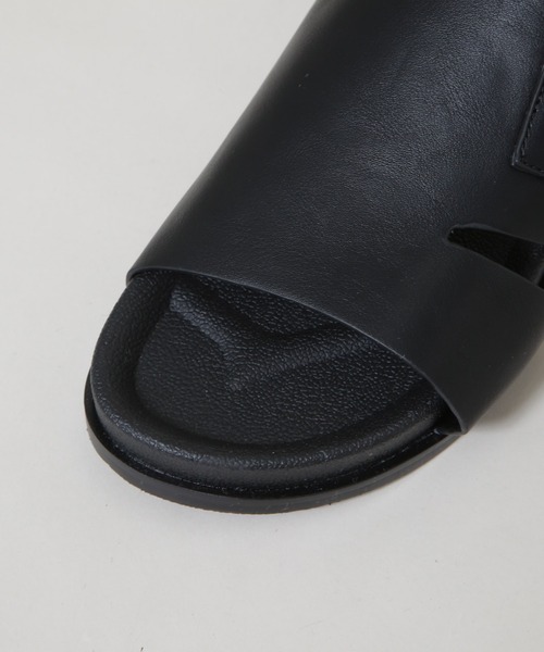 NANO universe（ナノユニバース）の「バックルモチーフカバーサンダル（サンダル・レディース・ブラック/シルバー・38/37/36）」の9枚目の写真
