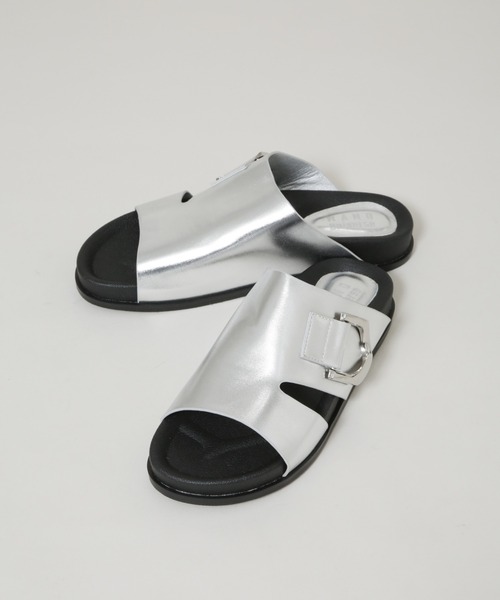 NANO universe（ナノユニバース）の「バックルモチーフカバーサンダル（サンダル・レディース・ブラック/シルバー・38/37/36）」の10枚目の写真