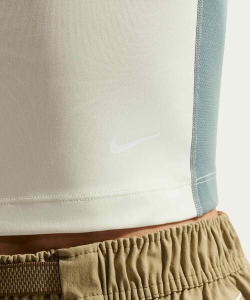 ACG（エィシージー）の「ナイキ ACG "Wildsee" ウィメンズ Dri-FIT ショートスリーブ インナー トップス / Nike ACG "Wildsee" Women's Dri-FIT Short-Sleeve Base Layer Top IO1461-020 Sea Glass（Tシャツ/カットソー・レディース・グリーン系その他2・XL/S/M/L/XS）」の5枚目の写真