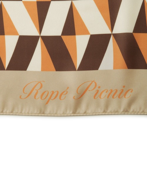 ROPE' PICNIC(ロペピクニック)の「幾何学柄スカーフ 90cm(バンダナ/スカーフ・レディース・ベージュ系その他/ブルー系その他4・FREE)」の11枚目の写真