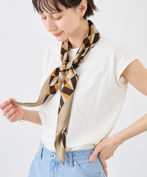 ROPE' PICNIC(ロペピクニック)の「幾何学柄スカーフ 90cm(バンダナ/スカーフ・レディース・ベージュ系その他/ブルー系その他4・FREE)」の15枚目の写真