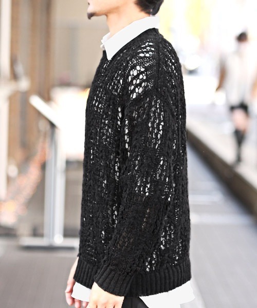 LUXSTYLE(ラグスタイル)の「テープヤーンレース編みニット(ニット/セーター・メンズ・グレー/ブラック・L/M)」の4枚目の写真