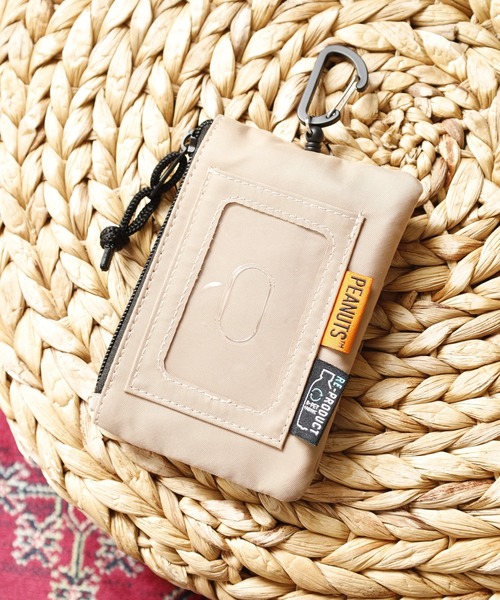 FUNALIVE（ファンアライブ）の「SNOOPY スヌーピー パスポーチ RE-PET リール付き（パスケース・レディース・グレー/ベージュ・FREE）」の7枚目の写真