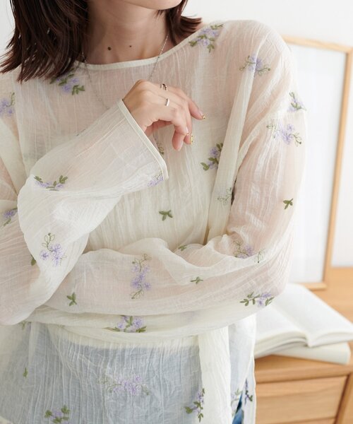 DISCOAT（ディスコート）の「【WEB限定】花柄刺繍シアーブラウス（シャツ/ブラウス・レディース・オフホワイト/ブラック/アイボリー・FREE）」の19枚目の写真