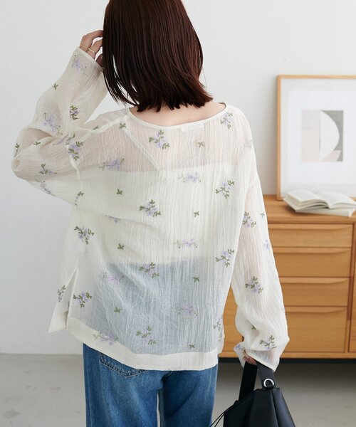 DISCOAT（ディスコート）の「【WEB限定】花柄刺繍シアーブラウス（シャツ/ブラウス・レディース・オフホワイト/ブラック/アイボリー・FREE）」の22枚目の写真