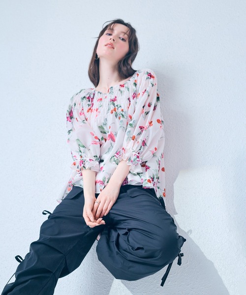 Audie a Muses(オーディアミューズ)の「サイドリボンカーゴパンツ(カーゴパンツ・レディース・ブラウン/ブラック・38/36/42)」の11枚目の写真