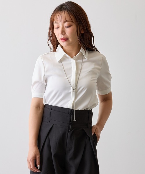 H.TOKYO(エイチトウキョウ)の「隠しボタンミニマル半袖シャツ(Tシャツ/カットソー・レディース・ホワイト・SMALL/MEDIUM/LARGE)」の3枚目の写真