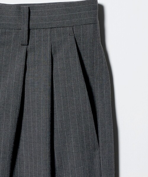 BEAUTY&YOUTH UNITED ARROWS(ビューティーアンドユースユナイテッドアローズ)の「バギー ワイド ショーツ(その他パンツ・メンズ・ダークグレー/ブラック・XL/L/M/S)」の3枚目の写真