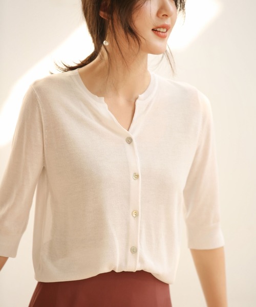 DRESS PLUS（ドレスプラス）の「【接触冷感】スキッパーネックサマーニットカーディガン（カーディガン/ボレロ・レディース・ブラック/チャコールグレー/ブルー/ホワイト/グリーン/ラベンダー/ベージュ/ネイビー/パープル・M/L）」の2枚目の写真