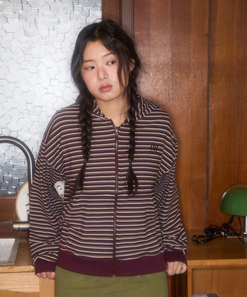 LETERIE（レテリー）の「DOUBLE STRIPE HOOD ZIP-UP_PURPLE（パーカー・レディース・パープル・FREE）」の2枚目の写真