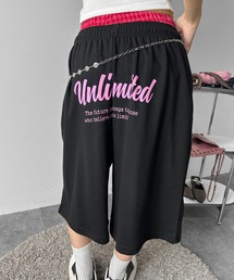 【楽ちんボトムス】バックレタリングスウェットバミューダパンツ / ハーフパンツ バックロゴ バックプリント ストリート カジュアル 韓国 Y2K 海外ガール スウェット レタリング プリント ひも付き 膝下 配色 通気性 2カラー ブラック グレー