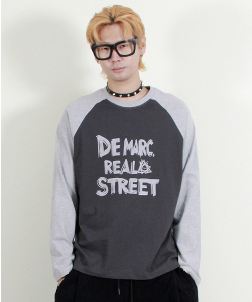 DEMARC(ドゥマーク)の「テキストラグラン配色長袖Tシャツグレー&チャコール(Tシャツ/カットソー・メンズ・その他・MEDIUM/LARGE)」の1枚目の写真