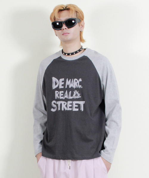 DEMARC(ドゥマーク)の「テキストラグラン配色長袖Tシャツグレー&チャコール(Tシャツ/カットソー・メンズ・その他・MEDIUM/LARGE)」の6枚目の写真