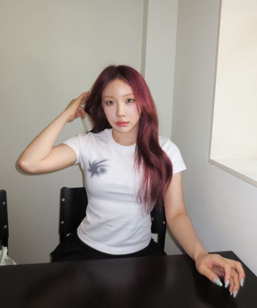 S'EST(エスイーエスティー)の「Shine Slim T-shirts White(Tシャツ/カットソー・レディース・ホワイト・FREE/SMALL)」の6枚目の写真