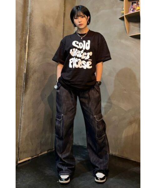 URBANAGE(アーバンエイジ)の「コールドウォータープリーズ オーバー半袖_ブラック(Tシャツ/カットソー・レディース・その他・MEDIUM/LARGE)」の3枚目の写真