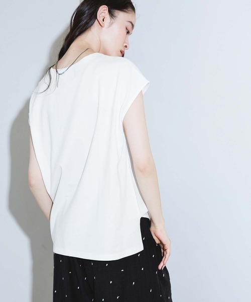 LAKOLE（ラコレ）の「＜接触冷感＞coolfiberノースリーブ / 679634（Tシャツ/カットソー・レディース・オフホワイト・FREE）」の7枚目の写真