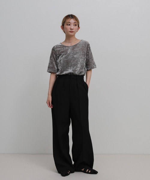select MOCA(セレクトモカ)の「【ZOZO限定】センターラインシアーベロアトップス(Tシャツ/カットソー・レディース・ブラウン/グレー/ブラック・FREE)」の4枚目の写真